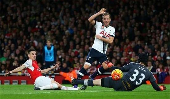 女足握手言 女足握手言