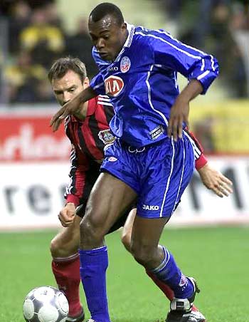 她在逆境中 她在逆境中